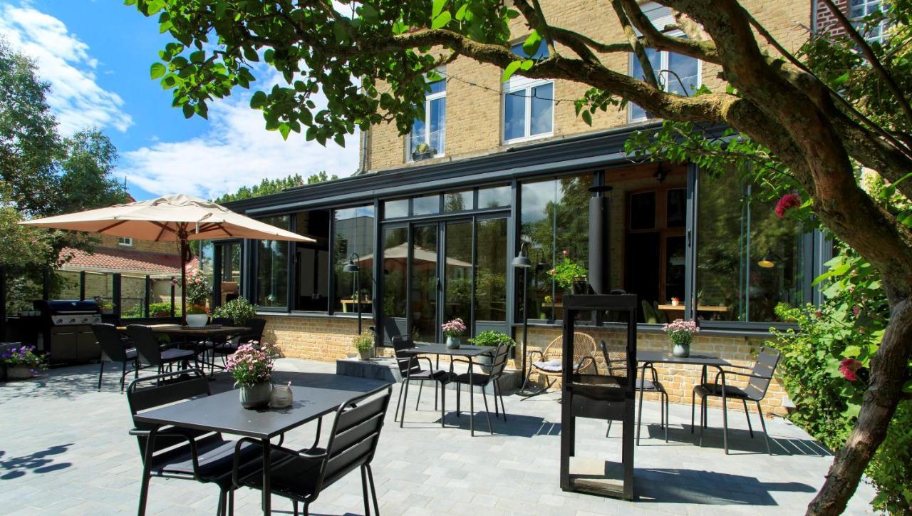 Les Berges Hotel Bourbourg Exterior photo